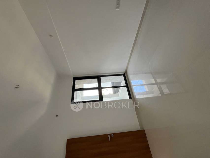 2 BHK Flat In Majestique Signature Towers for Rent  In Baner