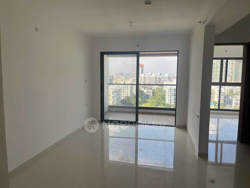 2 BHK Flat In Majestique Signature Towers for Rent  In Baner