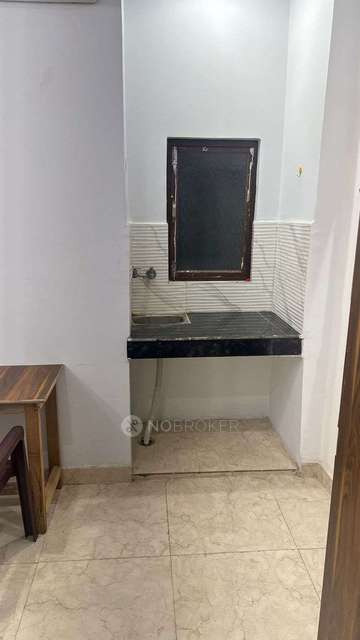 PG for Girls in Shalimar Bagh