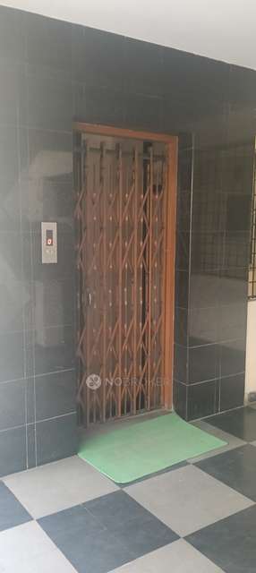 2 BHK Flat In Aakruthi Presidency,czech Colony For Sale  In Santh Nagar