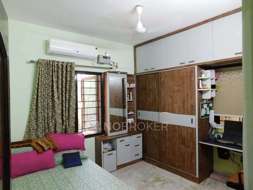 2 BHK Flat In Aditya Empress Heights, Shaikpet For Sale  In Shaikpet