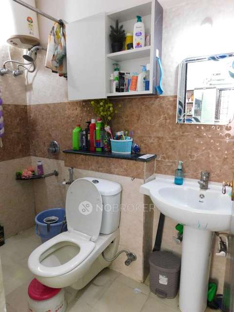 2 BHK Flat In Aditya Empress Heights, Shaikpet For Sale  In Shaikpet