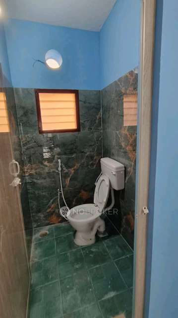 PG for Boys in Old Perungalathur