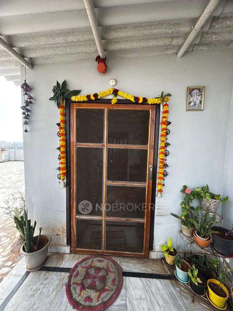 PG for Boys in Karkhana