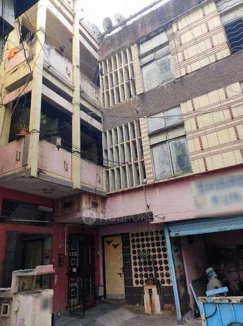 4+ BHK House For Sale  In Chirag Ali Lane, Abids