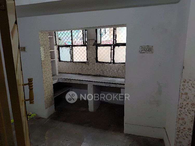 4+ BHK House for Rent  In Srt Colony, Rein Bazar, Yakutpura