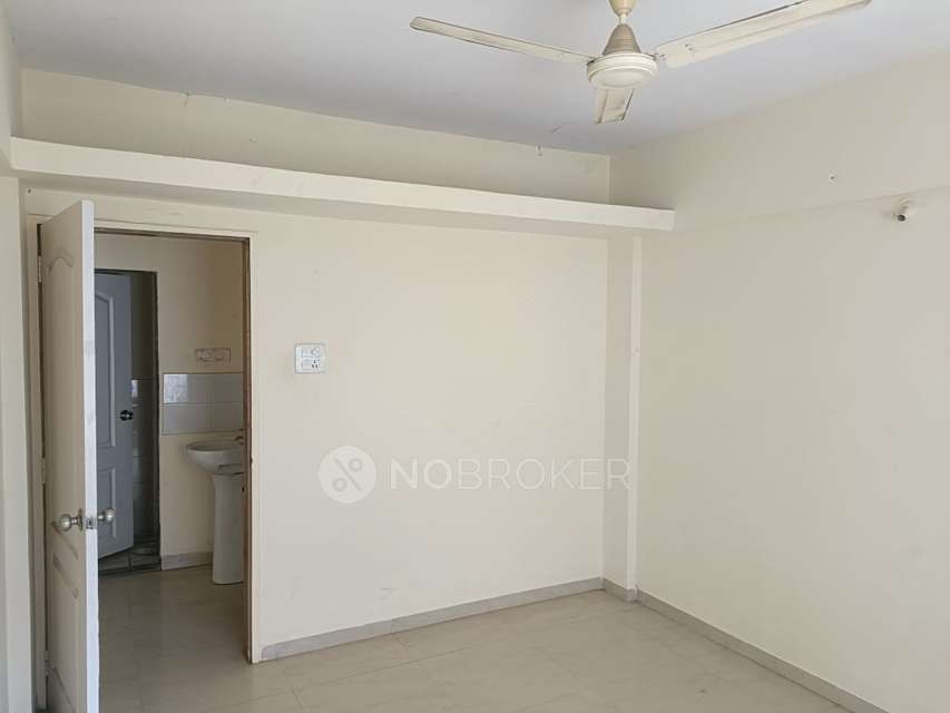 1 BHK Flat In Amber Park For Sale  In Ambegaon Budruk
