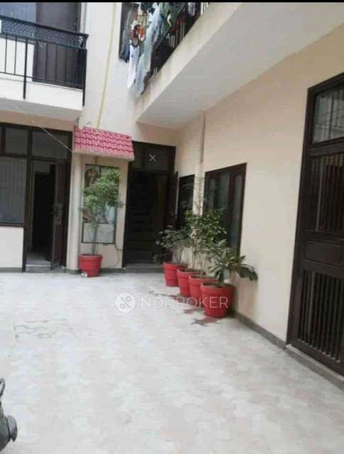 PG for Girls in Yusuf Sarai