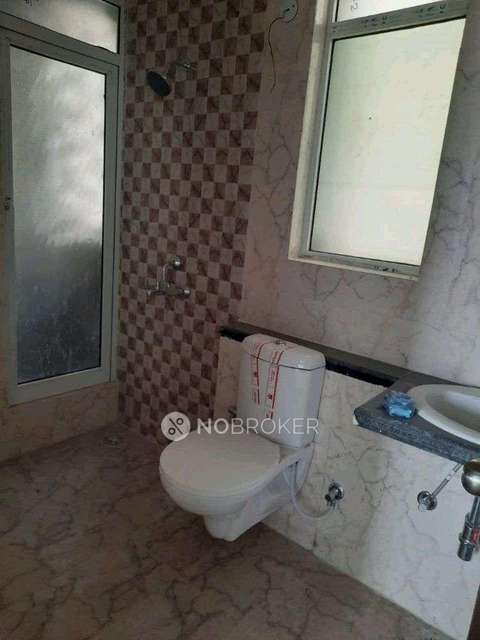 2 BHK Flat In Mahagun Mirabella Highrise For Sale  In Sector 79