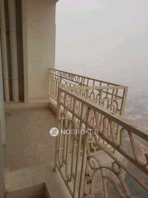 2 BHK Flat In Mahagun Mirabella Highrise For Sale  In Sector 79