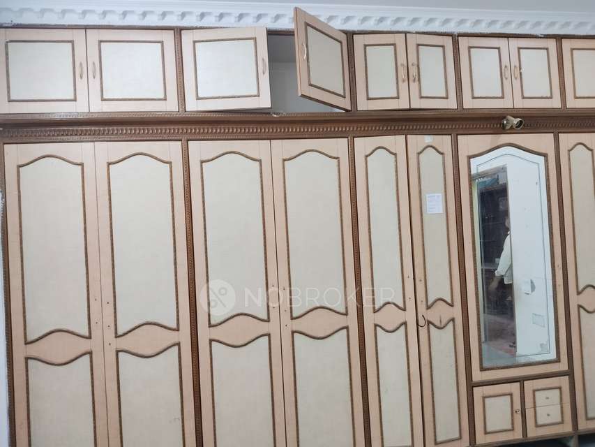 4+ BHK House For Sale  In New Nallakunta