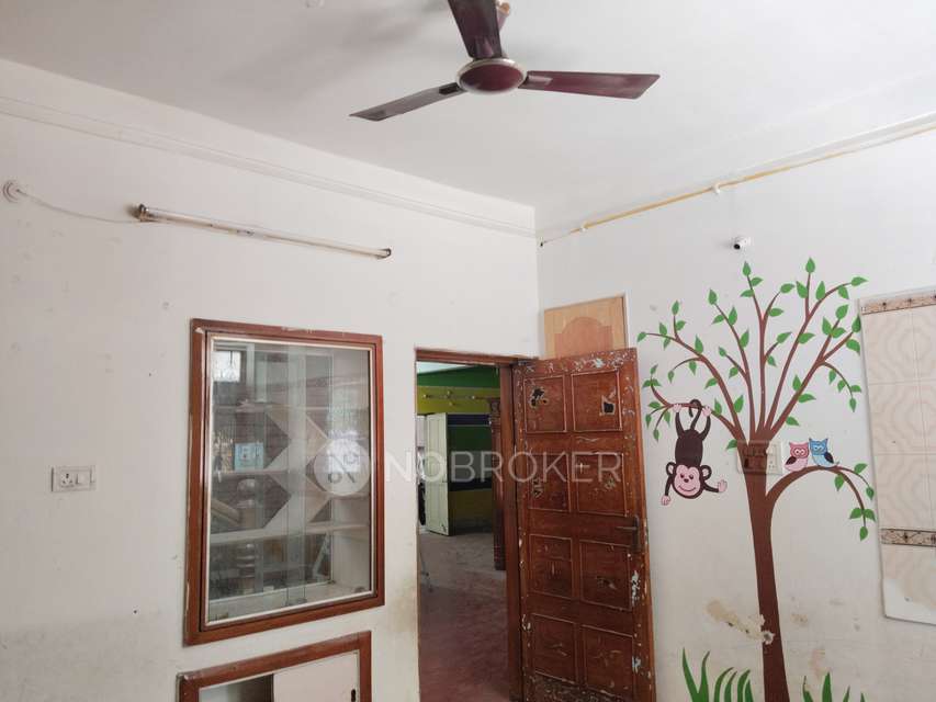 4+ BHK House For Sale  In New Nallakunta