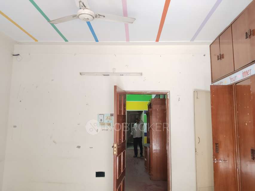 4+ BHK House For Sale  In New Nallakunta