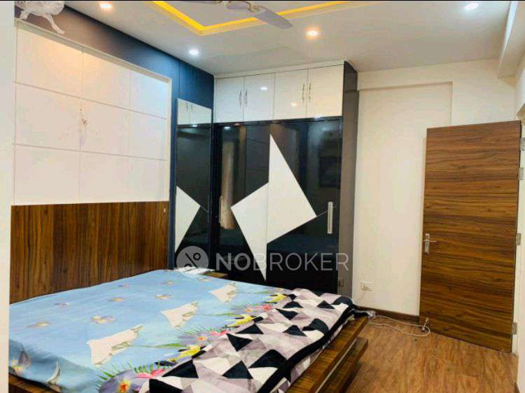 2 BHK Flat In Wave Executive Floors Nh 24 Ghaziabad for Rent  In Nh 24, Ghaziabad