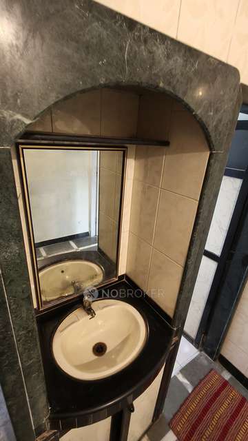 1 BHK Flat In Sheetal Sameer Chs For Sale  In Kandivali West