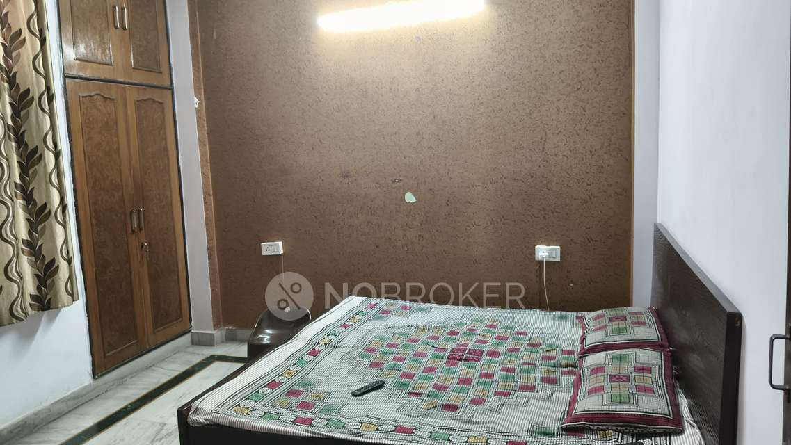 2 BHK Flat In New Mahavir Nagar, Tilak Nagar For Sale  In Krishna Extension