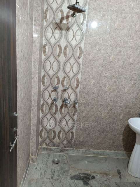 2 BHK Flat In Independent Floor Nangloi For Sale  In 458, Saini Mohalla, Nangloi Jat, Nangloi, New Delhi, Delhi, 110041, India