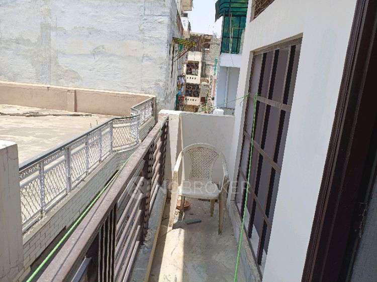 2 BHK Flat In Independent Floor Nangloi For Sale  In 458, Saini Mohalla, Nangloi Jat, Nangloi, New Delhi, Delhi, 110041, India