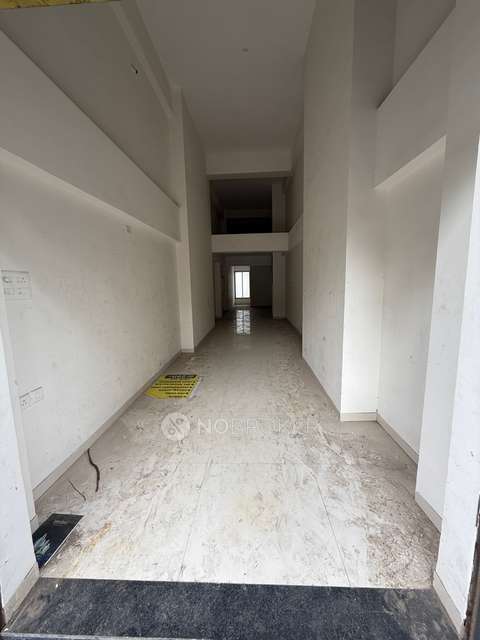 Showroom in Basil Shreeji Commercial, Pune for Rent 