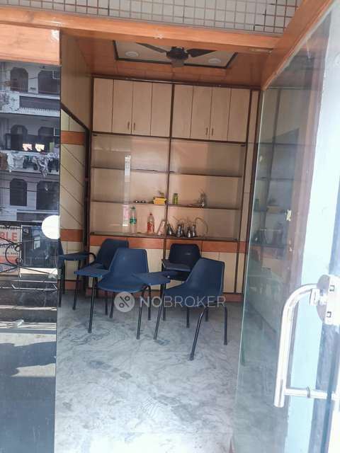 Office Space in Shalimar Garden Extension 2, Ghaziabad for Rent 