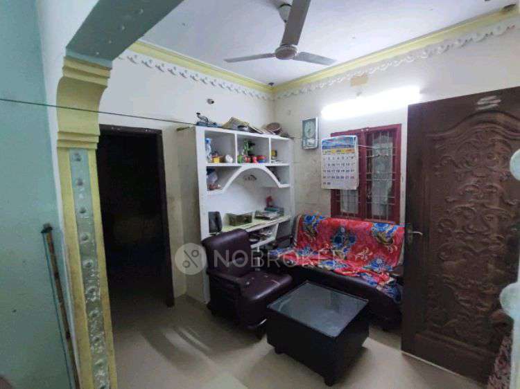 2 BHK House for Rent  In 5, Karumariamman Koil St, Ganapathi Colony, Wood Creek County, Tulasingapuram, Nandambakkam, Chennai, Tamil Nadu 600089, India