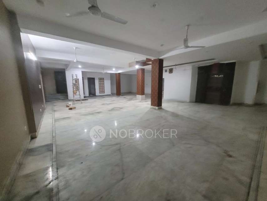Godown/Warehouse in Jasola Vihar, Delhi for sale 