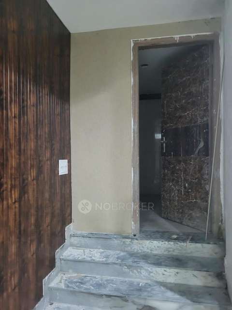 Godown/Warehouse in Jasola Vihar, Delhi for sale 