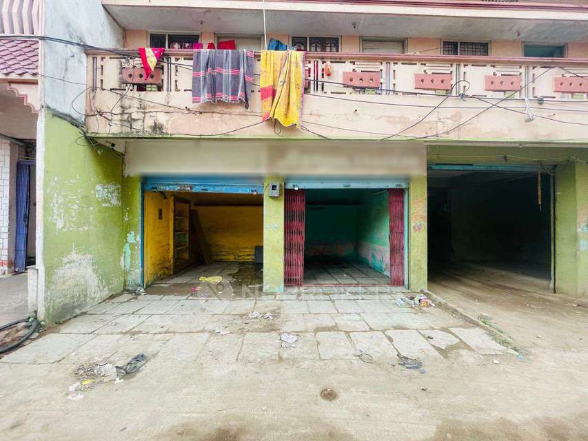 Shop in Mangalhat, Hyderabad for Rent 