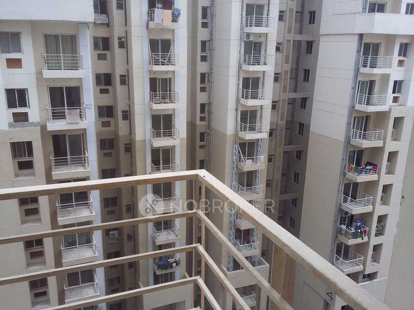 3 BHK Flat In Paras Seasons, Sector 168, Noida For Sale  In Sector 168, Noida