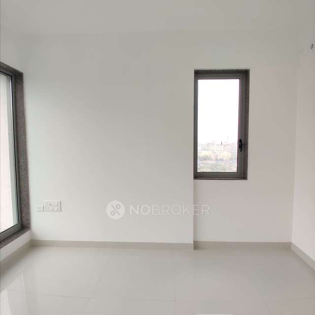 2 BHK Flat In 4th Avenue Suntech For Sale  In Sunteckcity 4th Avenue