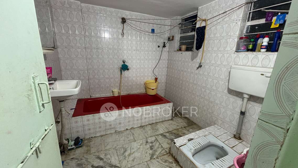 Single Room for Female In 2 BHK In Mayur Apartment In Pimpri Colony,