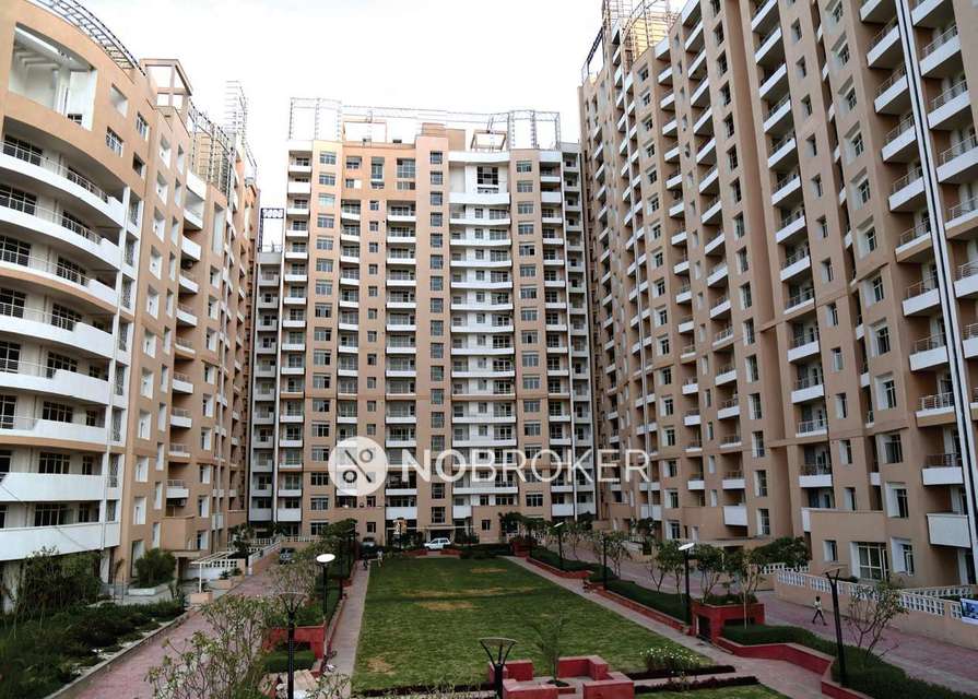 3 BHK Flat In Raheja Vedanta for Rent  In Sector 108