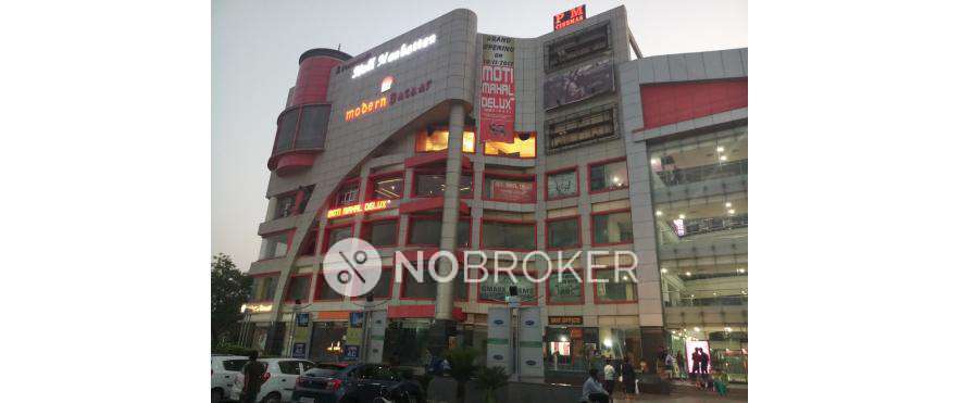 Showroom in Sector 16a, Delhi for sale 