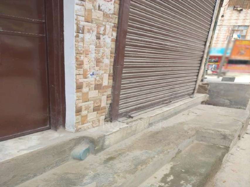 Shop in T Point, Delhi for Rent 