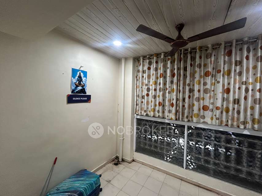 2 BHK Flat In Zinnea Society C Wing For Sale  In Bavdhan