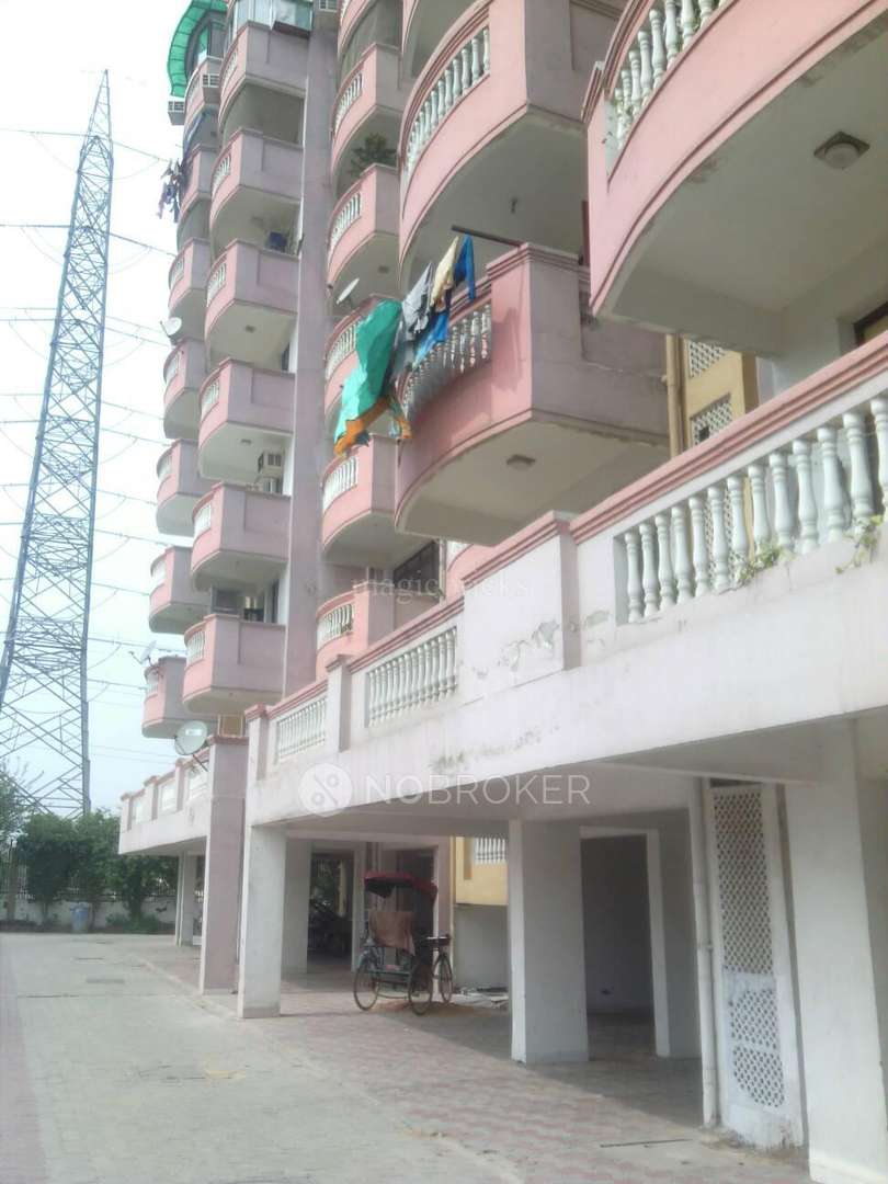 Park Royal Apartment