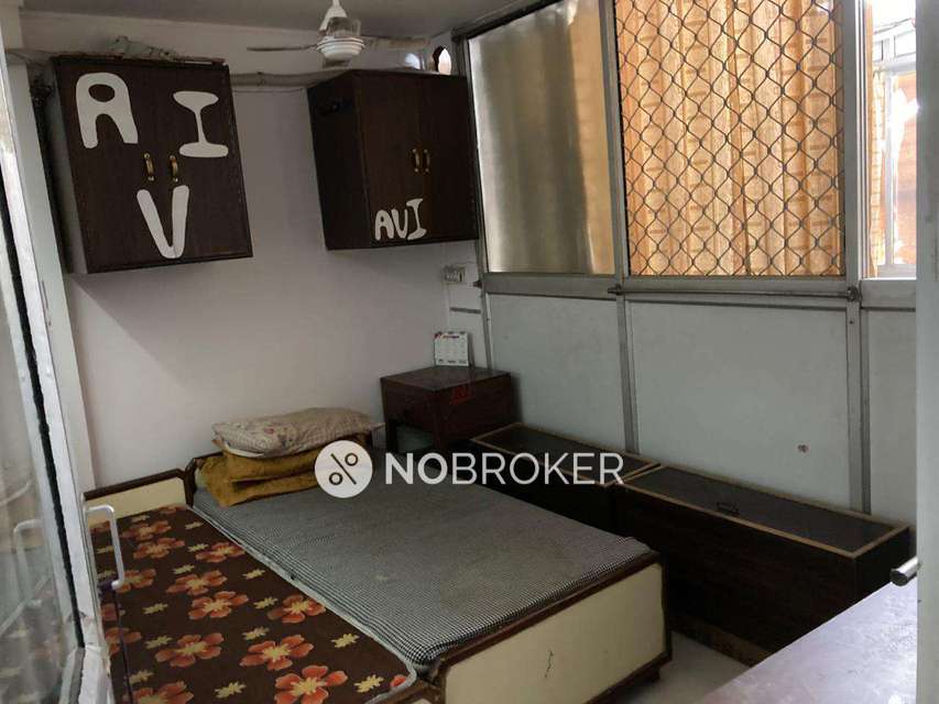 Office Space in South Moti Bagh, Delhi for sale 