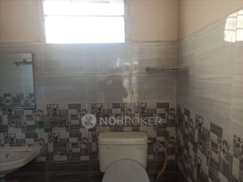 2 BHK Flat In Vasathi Anandi Peerancheru For Sale  In Peerancheru