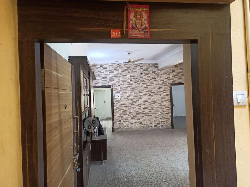 2 BHK Flat In Vasathi Anandi Peerancheru For Sale  In Peerancheru