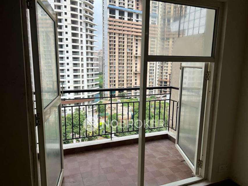 3 BHK Flat In Golf City For Sale  In Sector-75