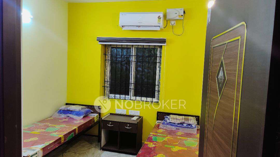 PG for Boys in Pallikaranai