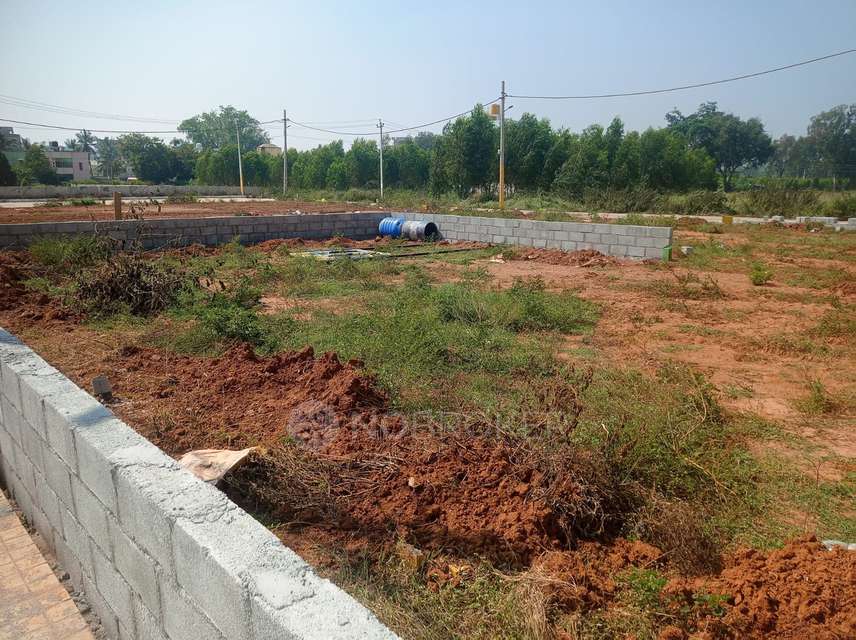 Commercial Property in Hunasamaranahalli, Bangalore for Rent 