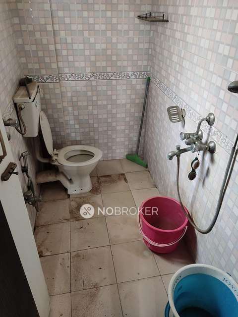 1 BHK Flat In Kingston Classic For Sale  In Malad West