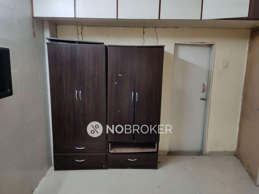 1 BHK Flat In Kingston Classic For Sale  In Malad West