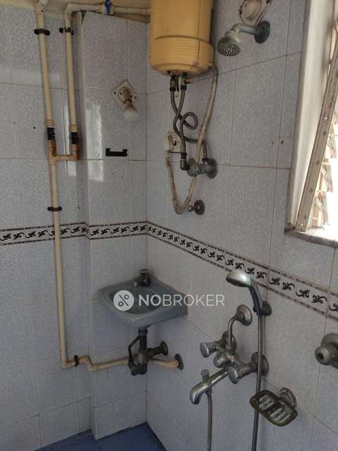 1 BHK Flat In Kingston Classic For Sale  In Malad West
