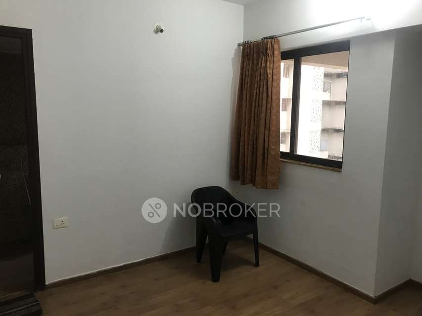 2 BHK Flat In Lodha Palava Uno H To O, Mumbai For Sale  In Lakeshore Greens