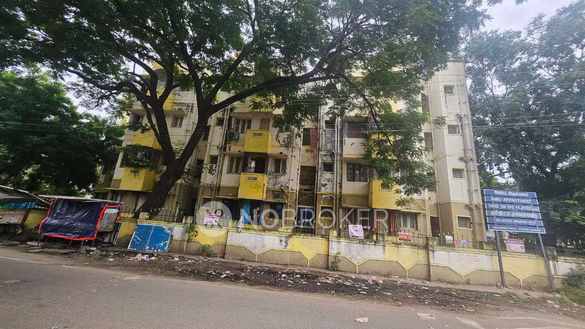 2 BHK Flat In Anbu Apartment for Lease  In Mogappair West