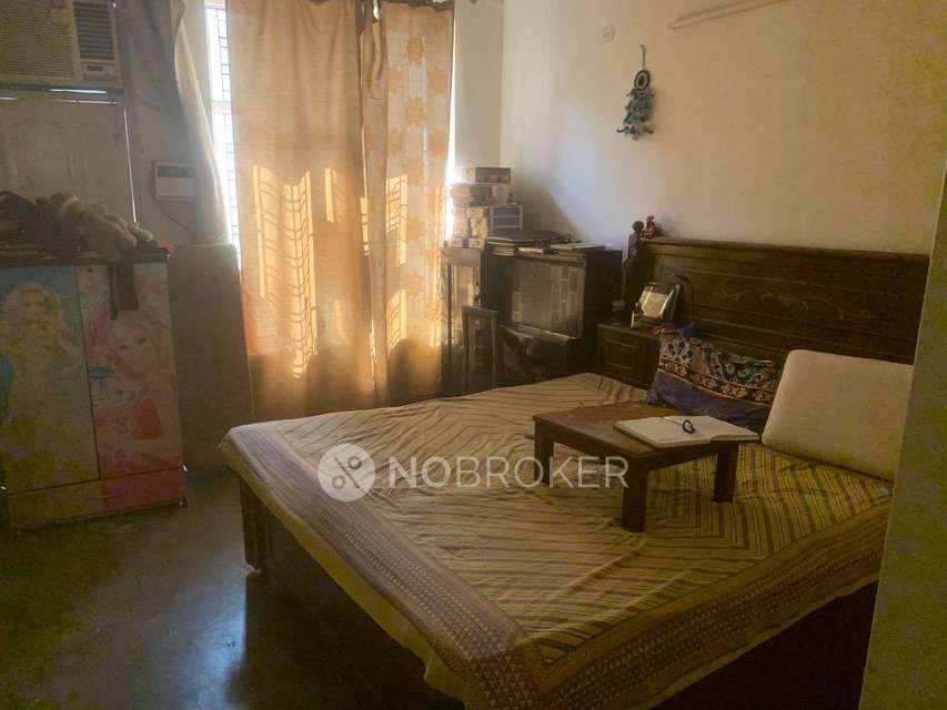 2 BHK Flat for Rent  In Sector 9a