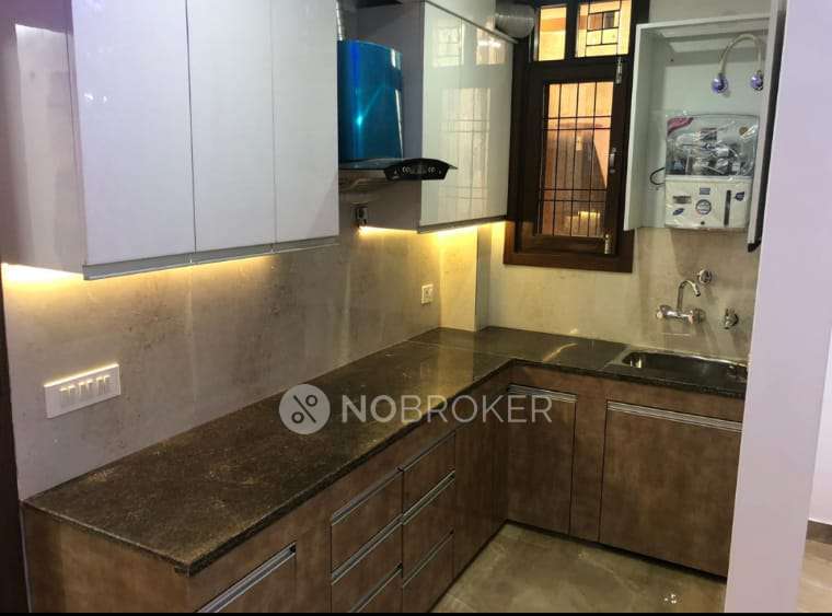 3 BHK Flat In Na For Sale  In Mahavir Enclave