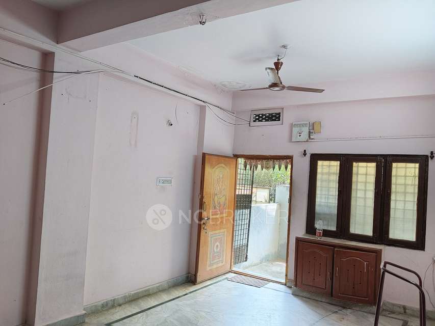 2 BHK Flat In Mallikarjuna Enclave For Sale  In Old Nallakunta